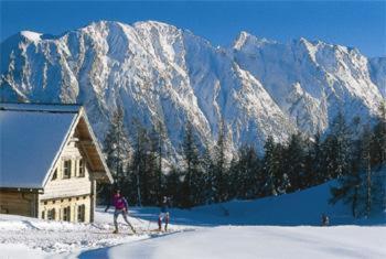 Hotel Pension Sonnenuhr Tauplitz Room photo