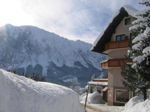 Hotel Pension Sonnenuhr Tauplitz Room photo